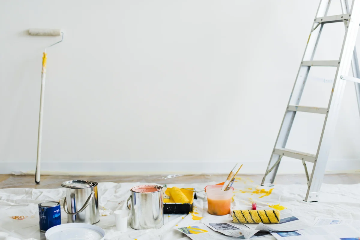 Removing wallpaper Toronto professional service showing clean stripping technique